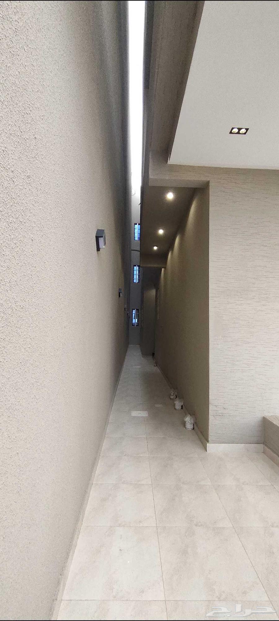 للبيع شقق ارضية وعلويه موقع مميز تشطيبات فاخرة أسعار مناسبة64370046055811114