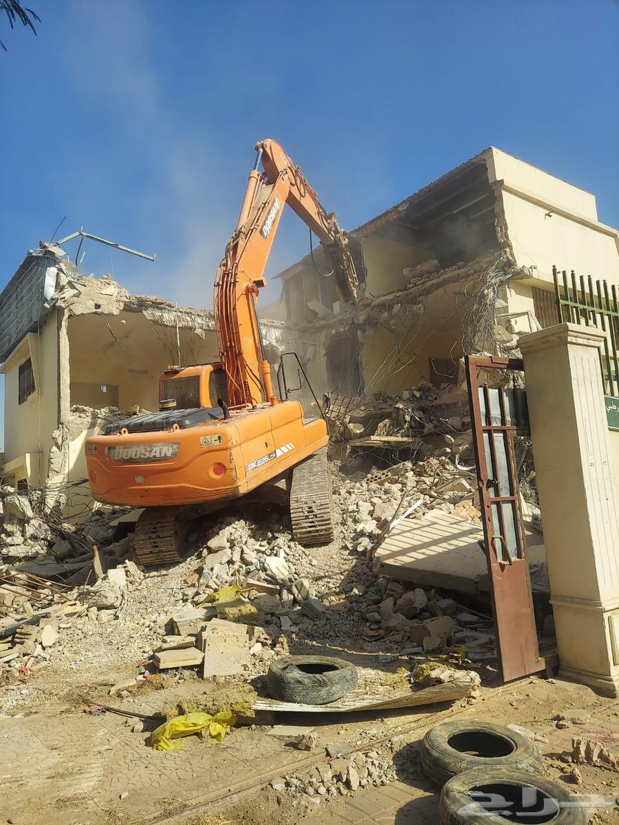 هدم المباني بوكلينات64402955775361111