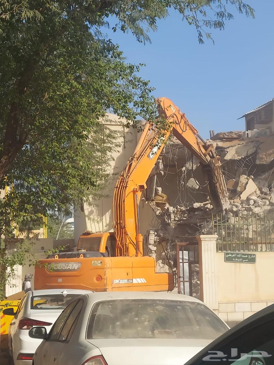 هدم المباني بوكلينات64402955775361110