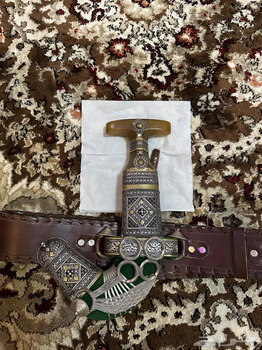 خنجر حك زراف كفوو وسلتها من ام تاج من القدام ملمعه وصب فضه64370080957314112