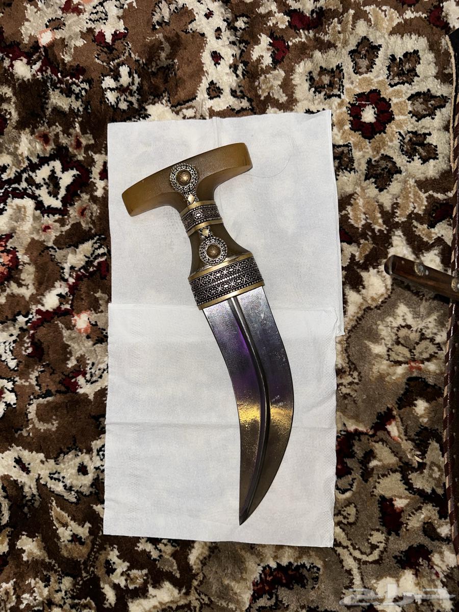 خنجر حك زراف كفوو وسلتها من ام تاج من القدام ملمعه وصب فضه64370080957314114