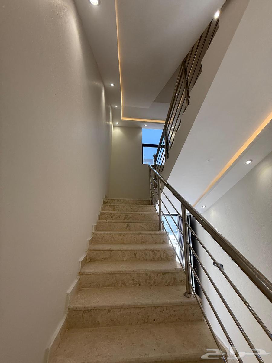 للبيع شقق علويه بمصعد جاهز وسطح خاص ف حي الضيافه ب 500الف64360114084994113