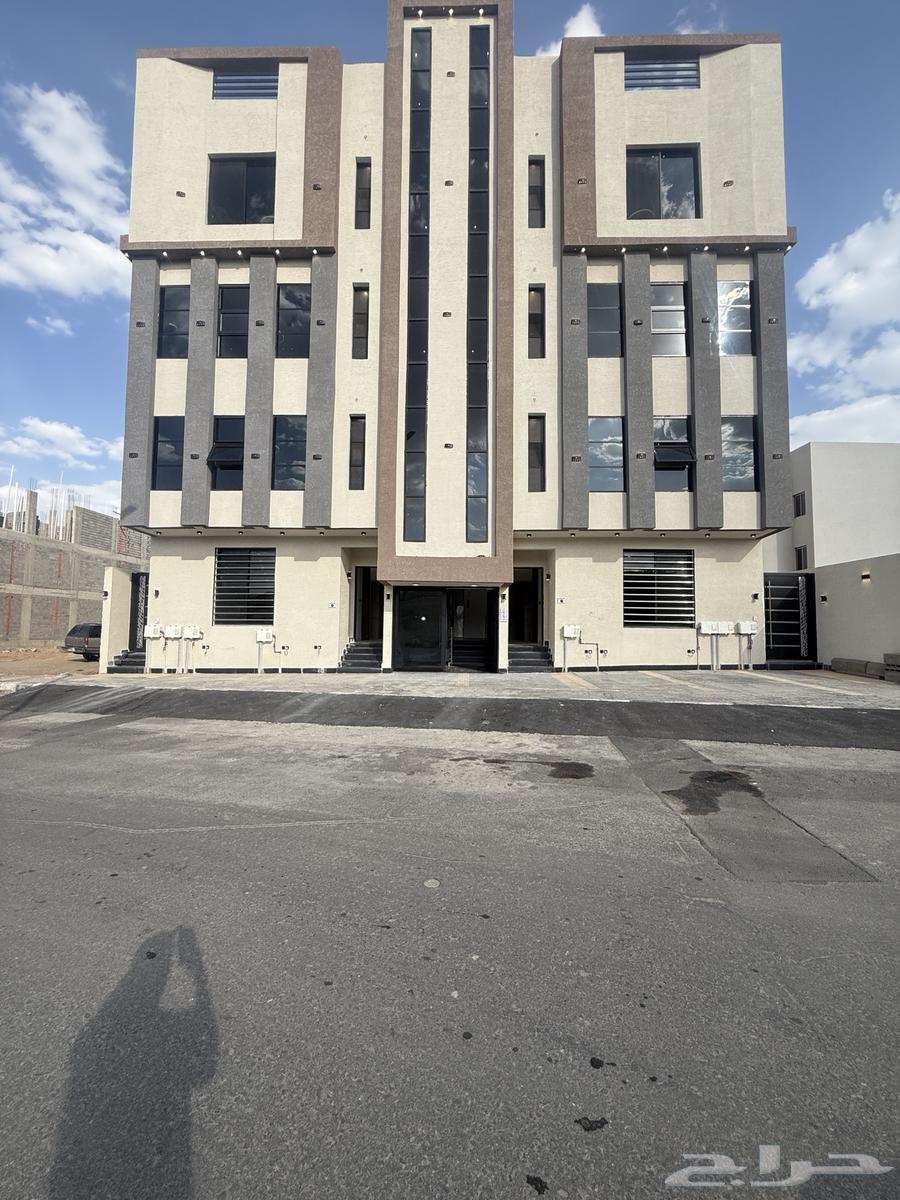 للبيع شقق ارضيه تشطيب فندقي ف ابها حي النرجس ب 500الف64370045913731111