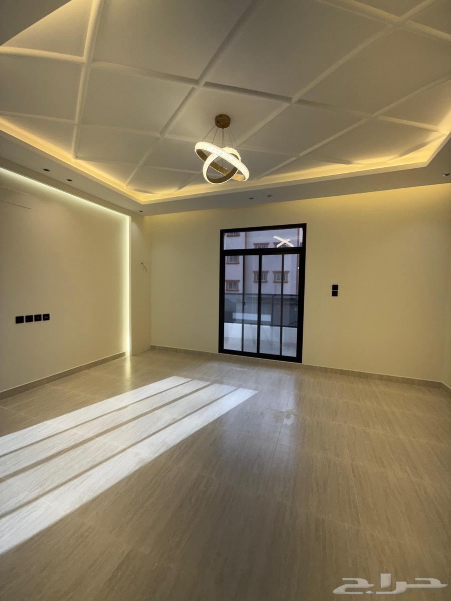 للبيع شقق علويه بمصعد جاهز وسطح خاص ف ابها حي البديع64354923805443110