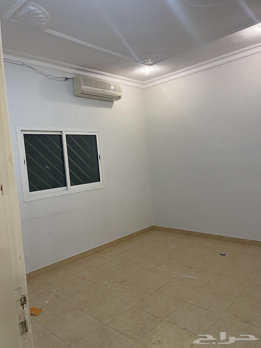 دور ارضي للايجار حي الياسمين64360131460738110