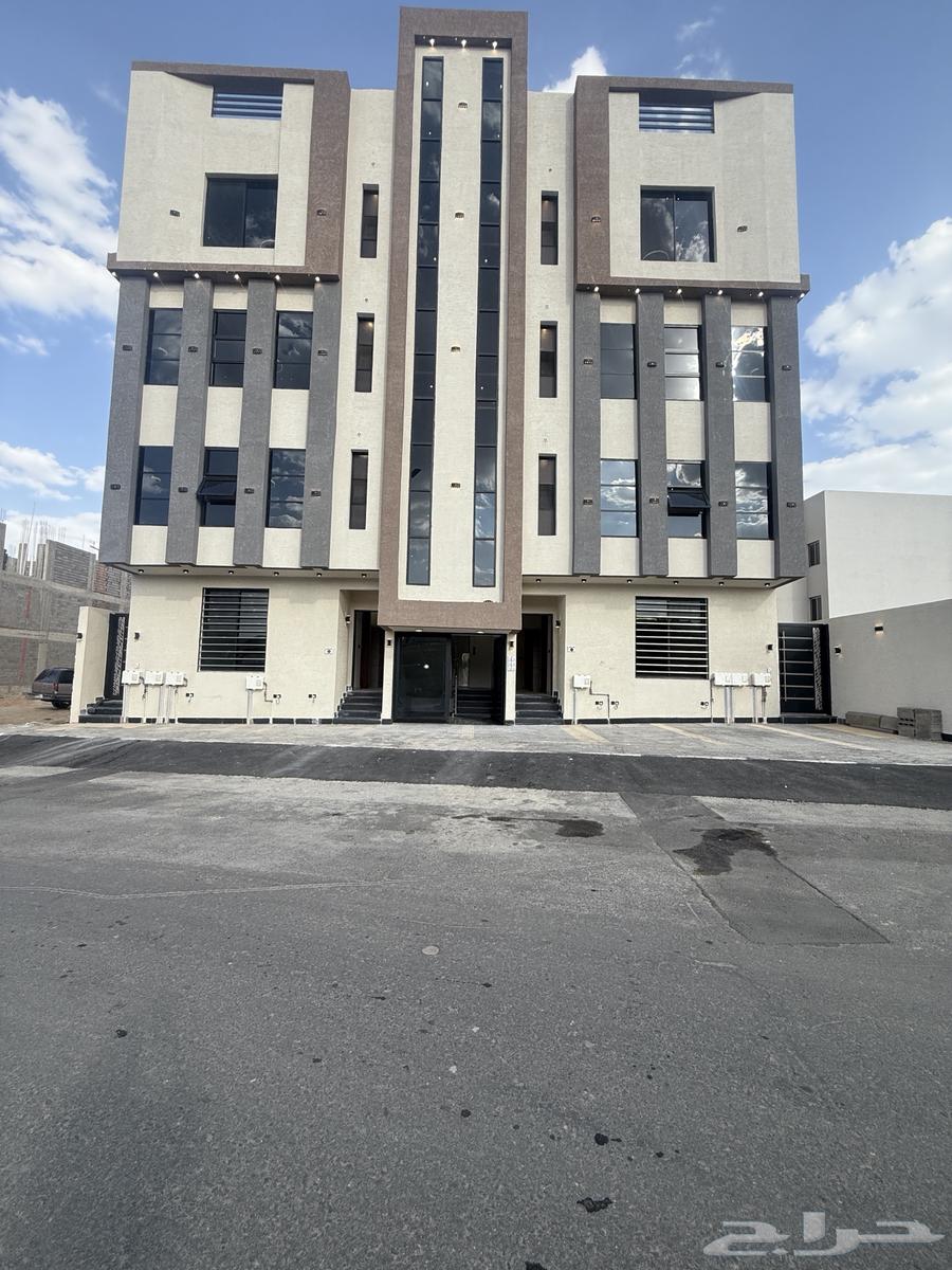 للبيع شقق ارضيه تشطيب فندقي ف ابها حي النرجس ب 500الف64370045913731110