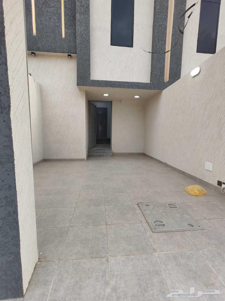 للبيع بشمال الخميس روف مع بايكه سياره ب 650 الف vip64360130507394111