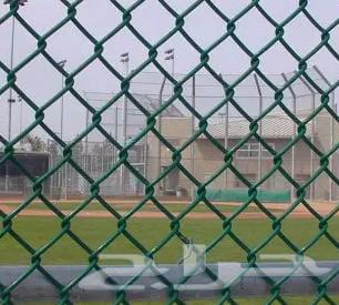 شبوك تسوير مزارع ملاعب حدائق64379790237826113