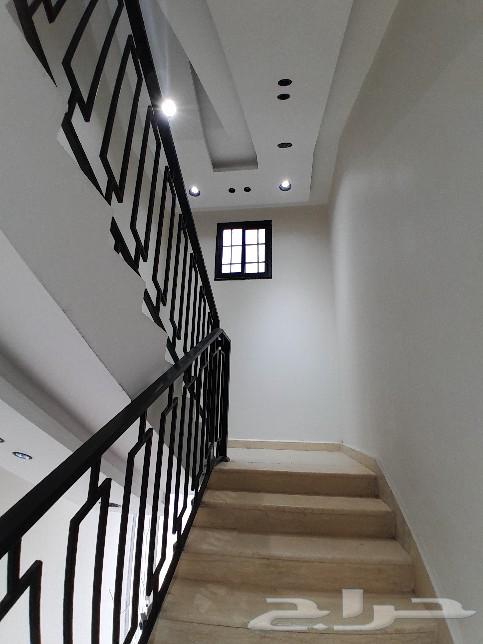 For sale: Second-floor apartment with elevator, ready for occupancy, luxury finishes, Al-Mousa neighborhood, 550,000 SAR64370029114242113