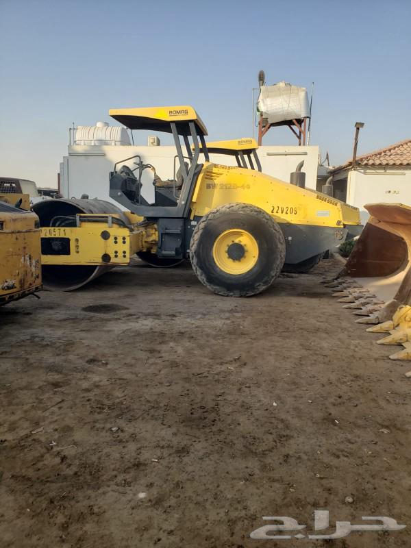 Excavator, bulldozer and loader for daily cutting work64457568764546114