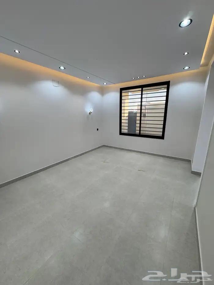 شقق ارضيه وارواف علويه تشطيب ممتاز بحي الجوهره شمال الراقي64360097838466113