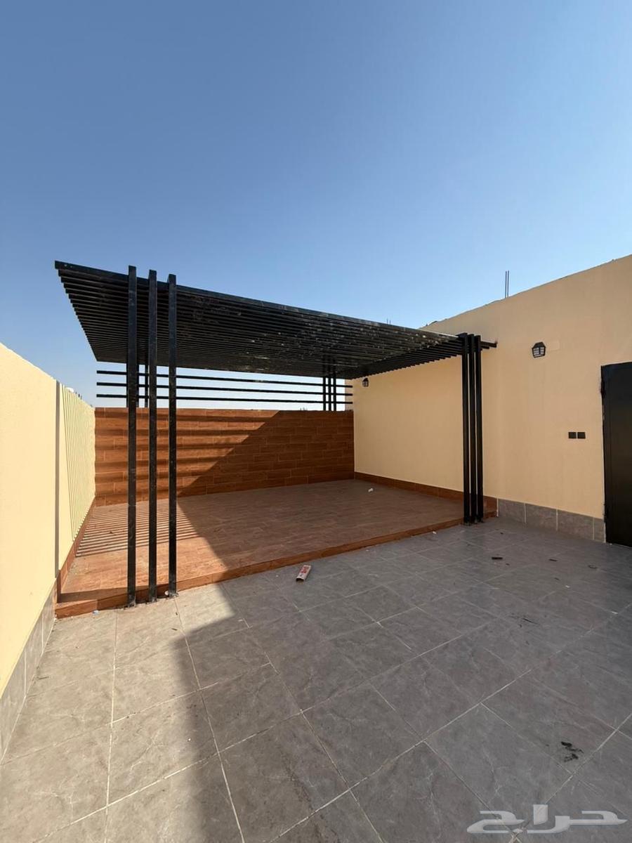 للبيع روف علوي الفلاح مدخل خاص64370046192513110