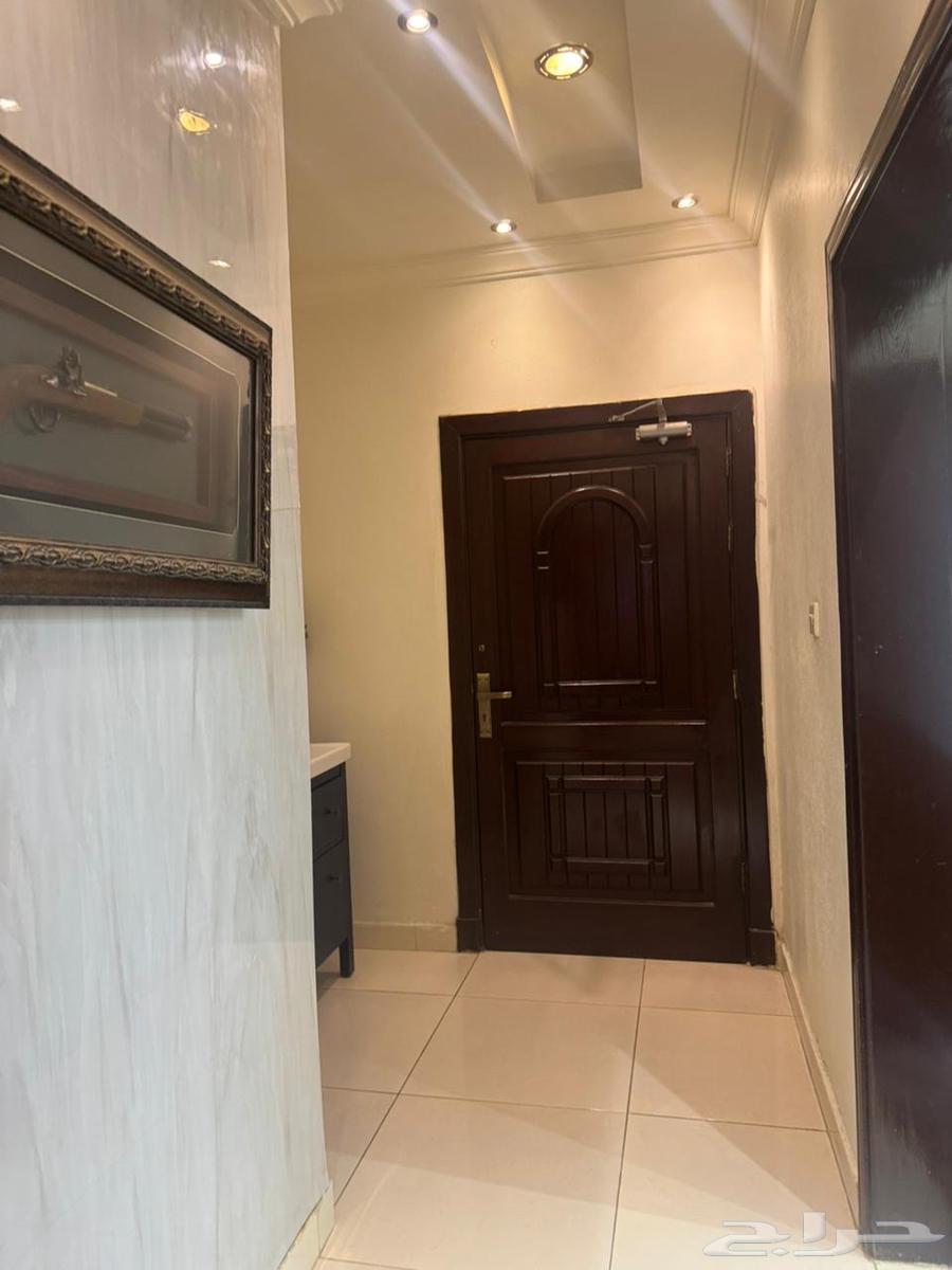 شقة للإيجار 4 غرف في المربع الذهبي بحي التيسير بجوار النهدي64360147867778114