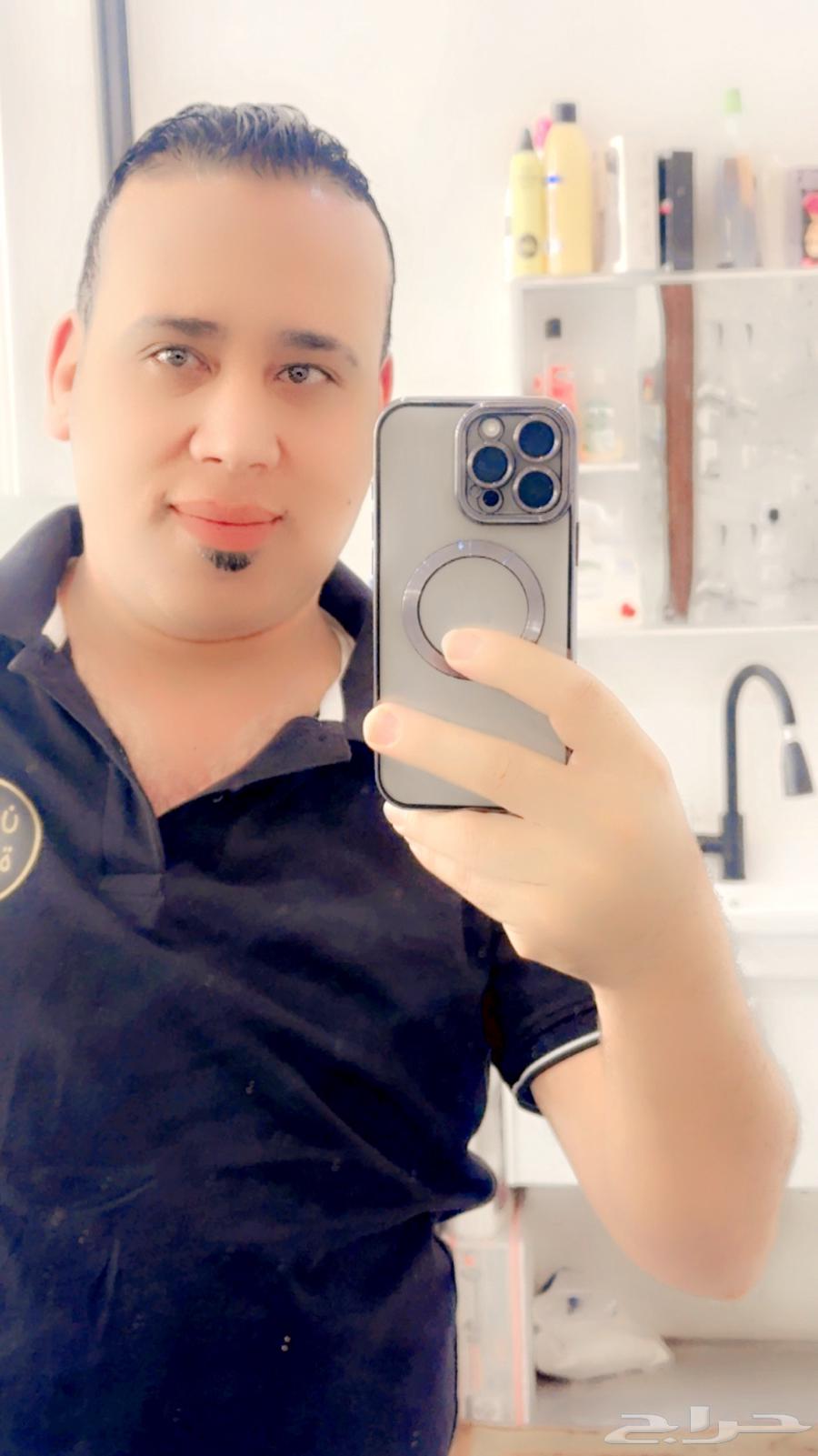 حلاق مصرى موجود بالسعوديه ابحث عن عمل64370229584129110