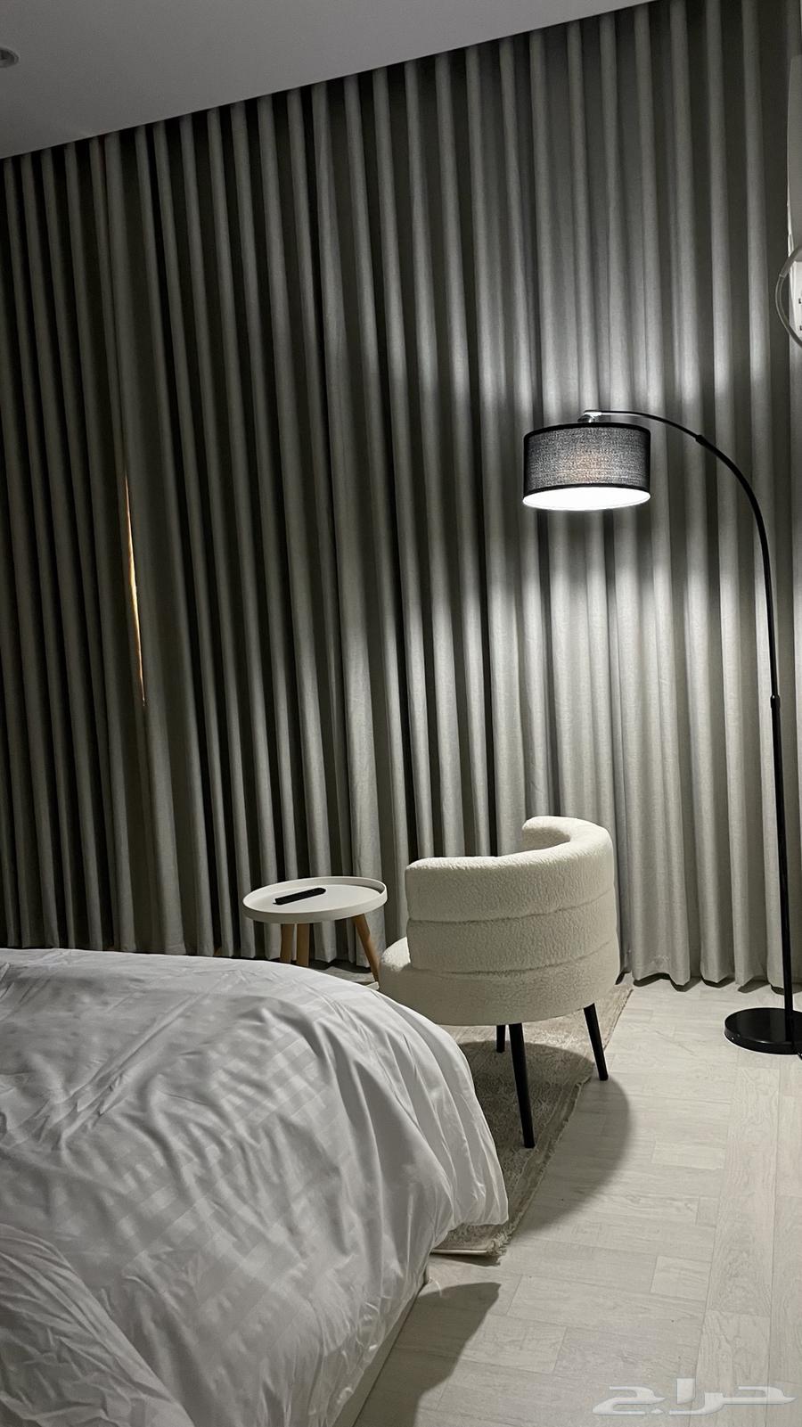 Estidew64379837442817114