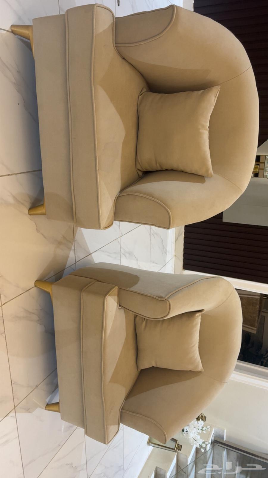 Women's Majlis Sofa with Coffee Table, Dining Table, and Buffet64379975147011111