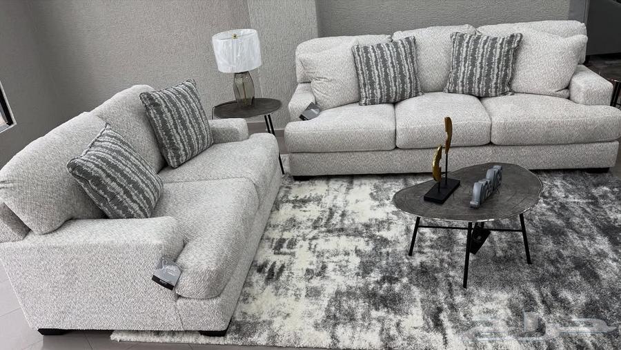 Custom and ready-made sofas at discounted prices64370231029123111