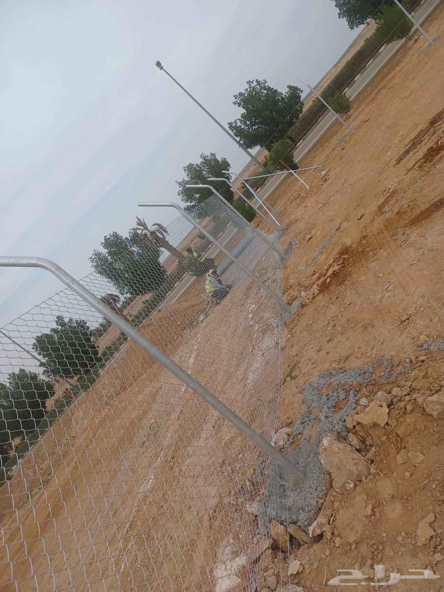 نحن نقوم بتوريد وتركيب جميع انواع الشبوك64403151263617110