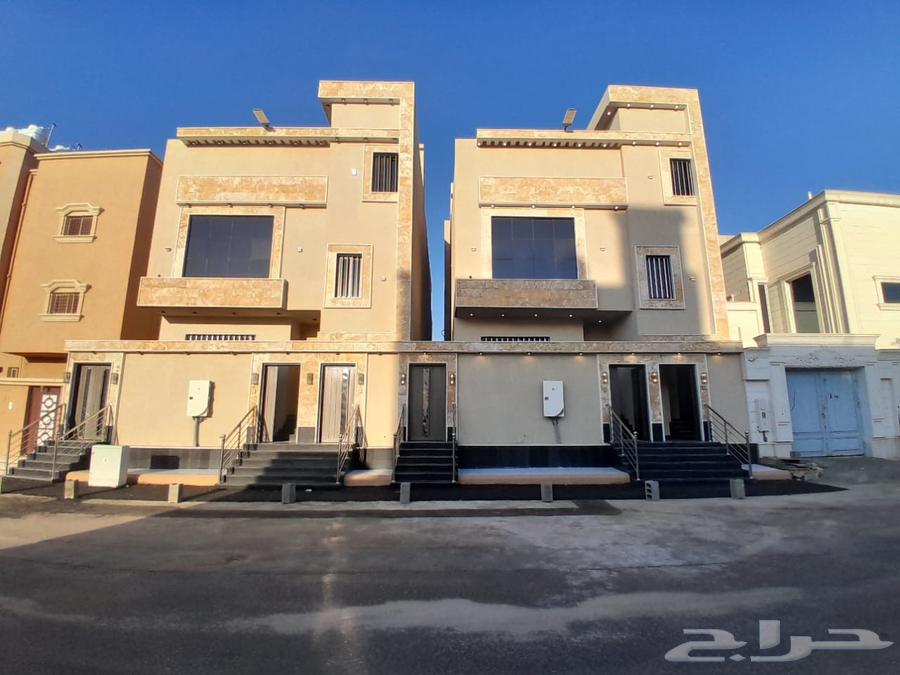 للبيع روف علوي مع ملحق تشطيبات فاخره بحي الطلح64379837103362110