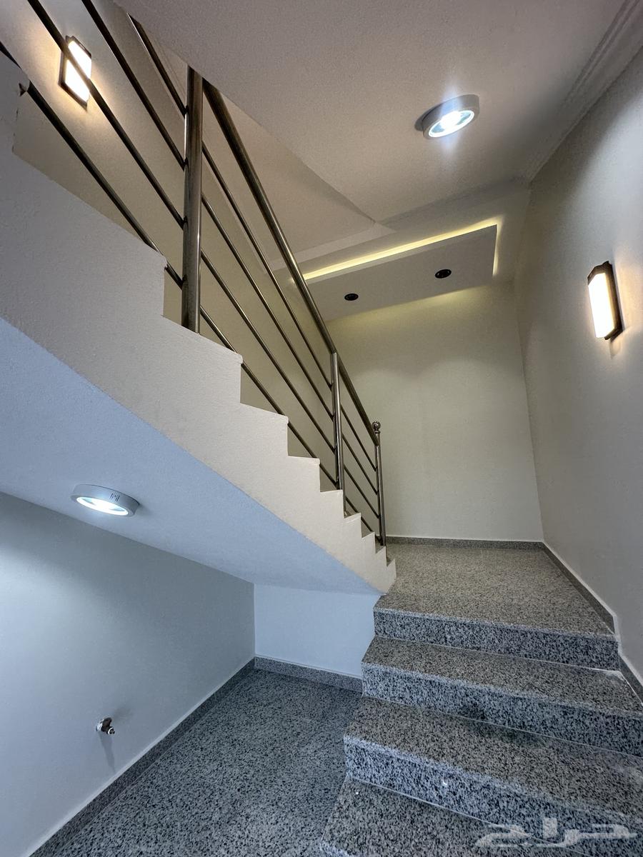 للبيع ارواف علويه جديده بحى النهضه احد رفيده64379819672067112