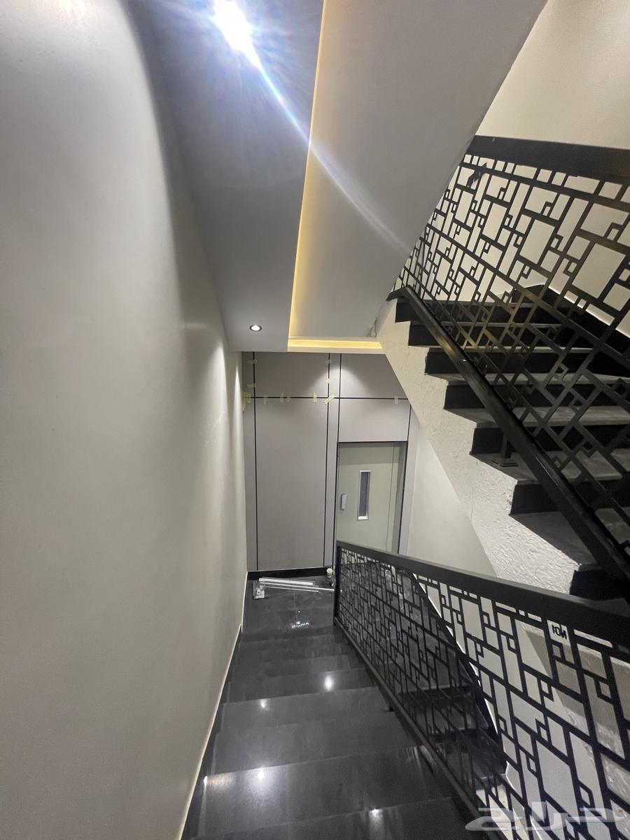 للبيع شقق ادوار علويه وسيعه بالمحاله ابها64370095920513111