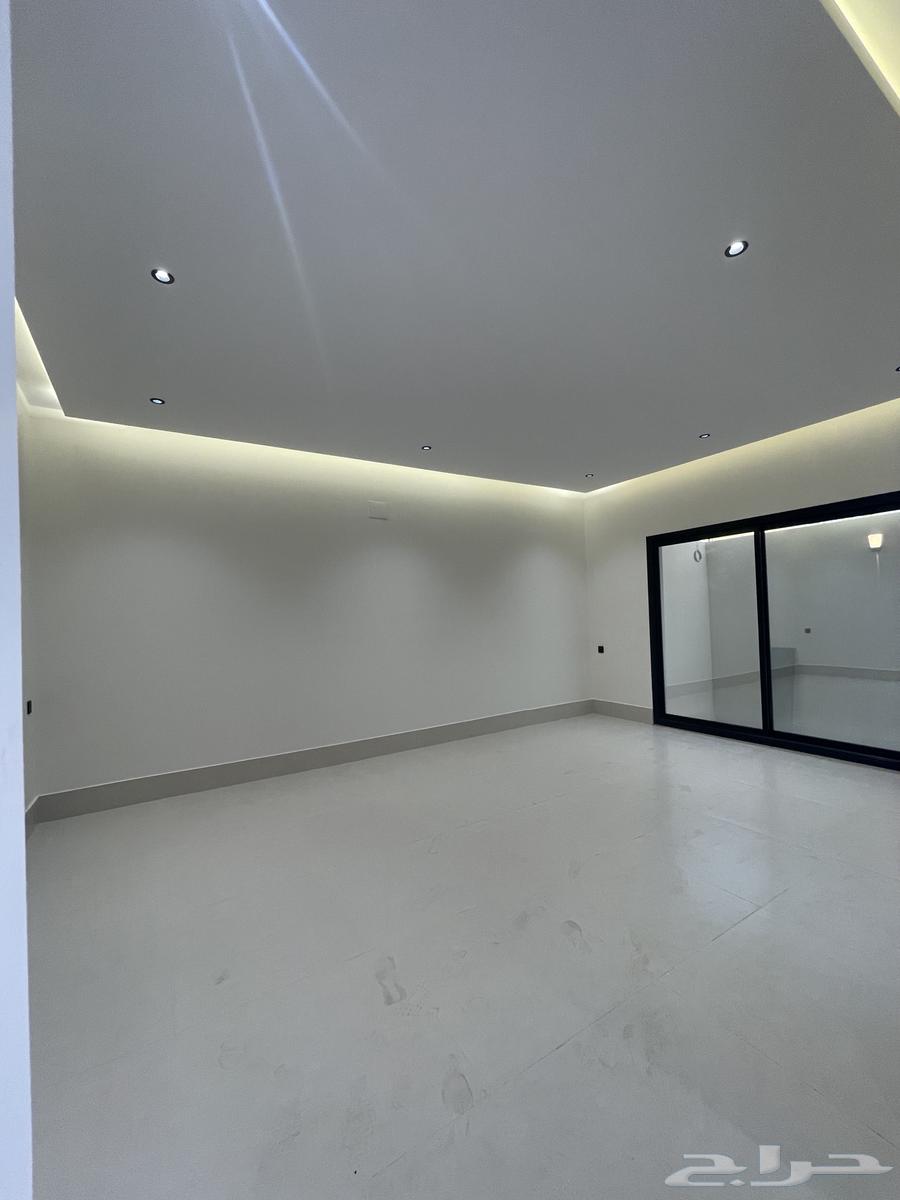 للبيع فيلا دوبلكس تشطيب مودرن غرب الخميس64370095788290114