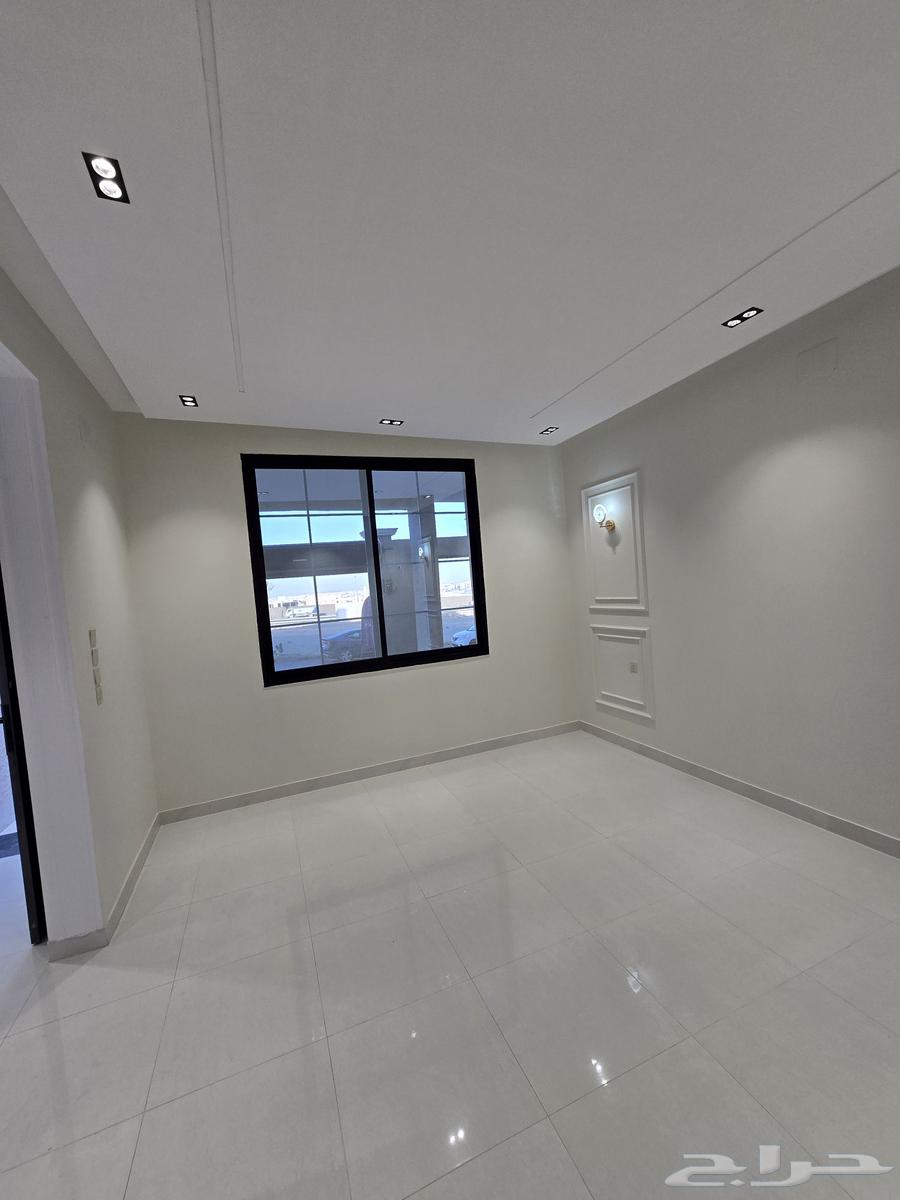 للبيع شقق 520 الف كامل خدمات طريق ابها الخميس64370079377281112