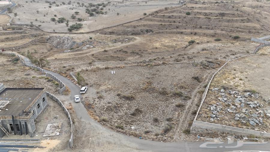 ارض زراعيه في ابها داخل النطاق العمراني حي الموظفين64379907184131110