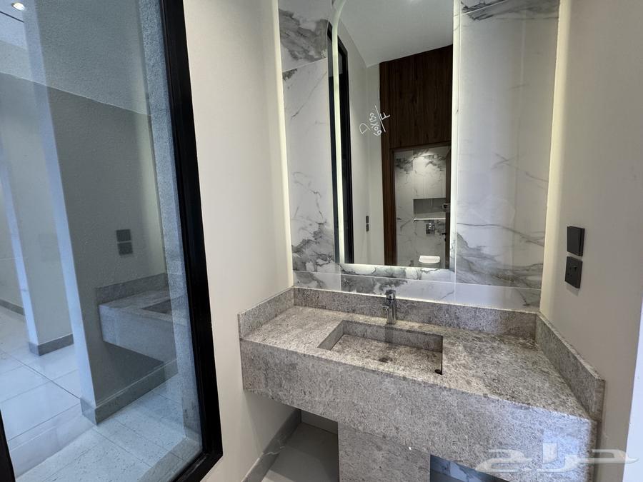 للبيع فيلا دورين وملحق تشطيب vip بمساحة ارض 416 متر64370045763457113