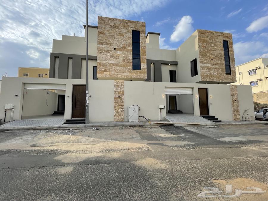 للبيع فيلا دوبلكس تشطيب مودرن غرب الخميس64370095788290110