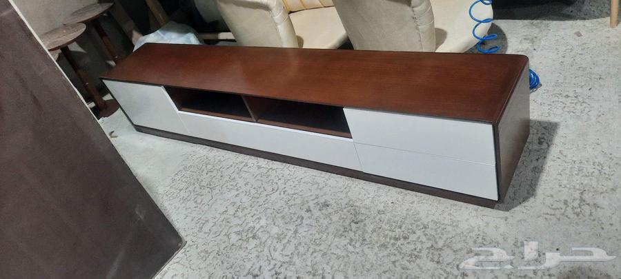 Sofa upholstery and styling. Renewal and custom tailoring upon request64379941419523113