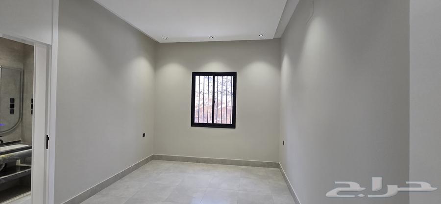 للبيع شقق علويه دره المحاله بالقرب من جامعة الملك خالد64379837382274114