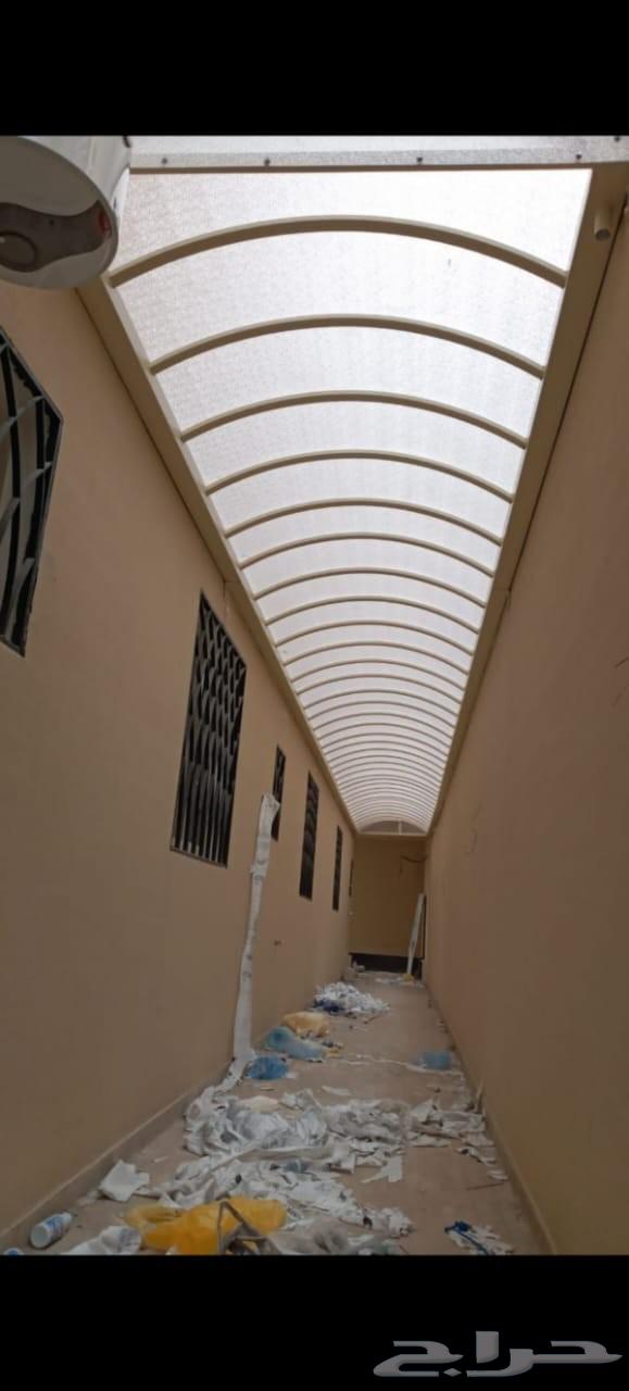 Retractable awnings, barriers, and pergolas for inquiries64370247771137110