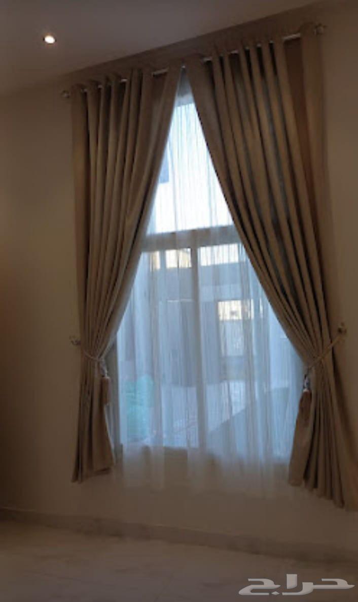 Custom sofa, curtains, and bed at a good price upon request64379856510594111