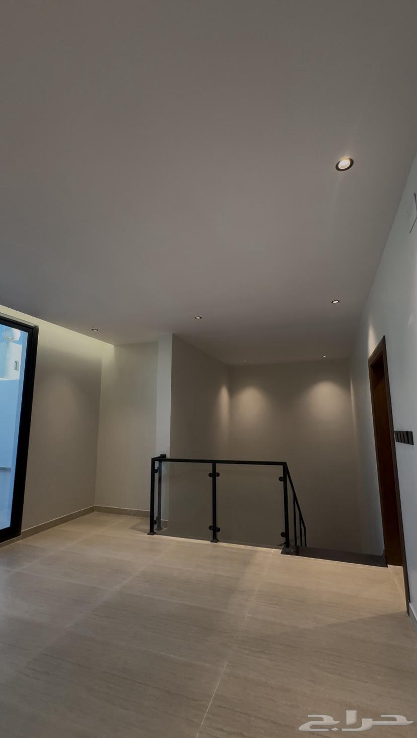 فلل تمليك فاخره جدا  في حي الحلقه الغربيه بمليون و250ألف فقط64370079255041113