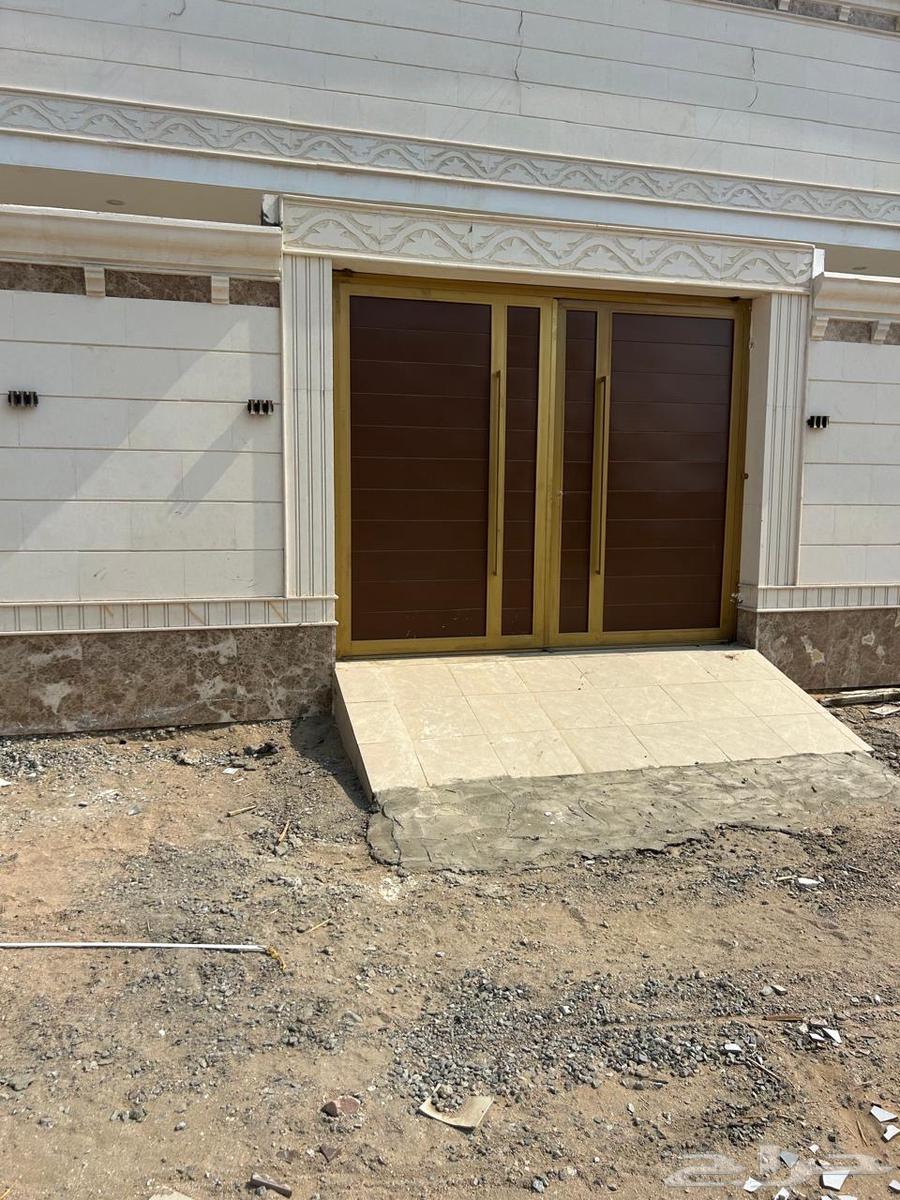 فيلا دور فاخر للبيع في مخطط 9 الياسمين64370078877953111