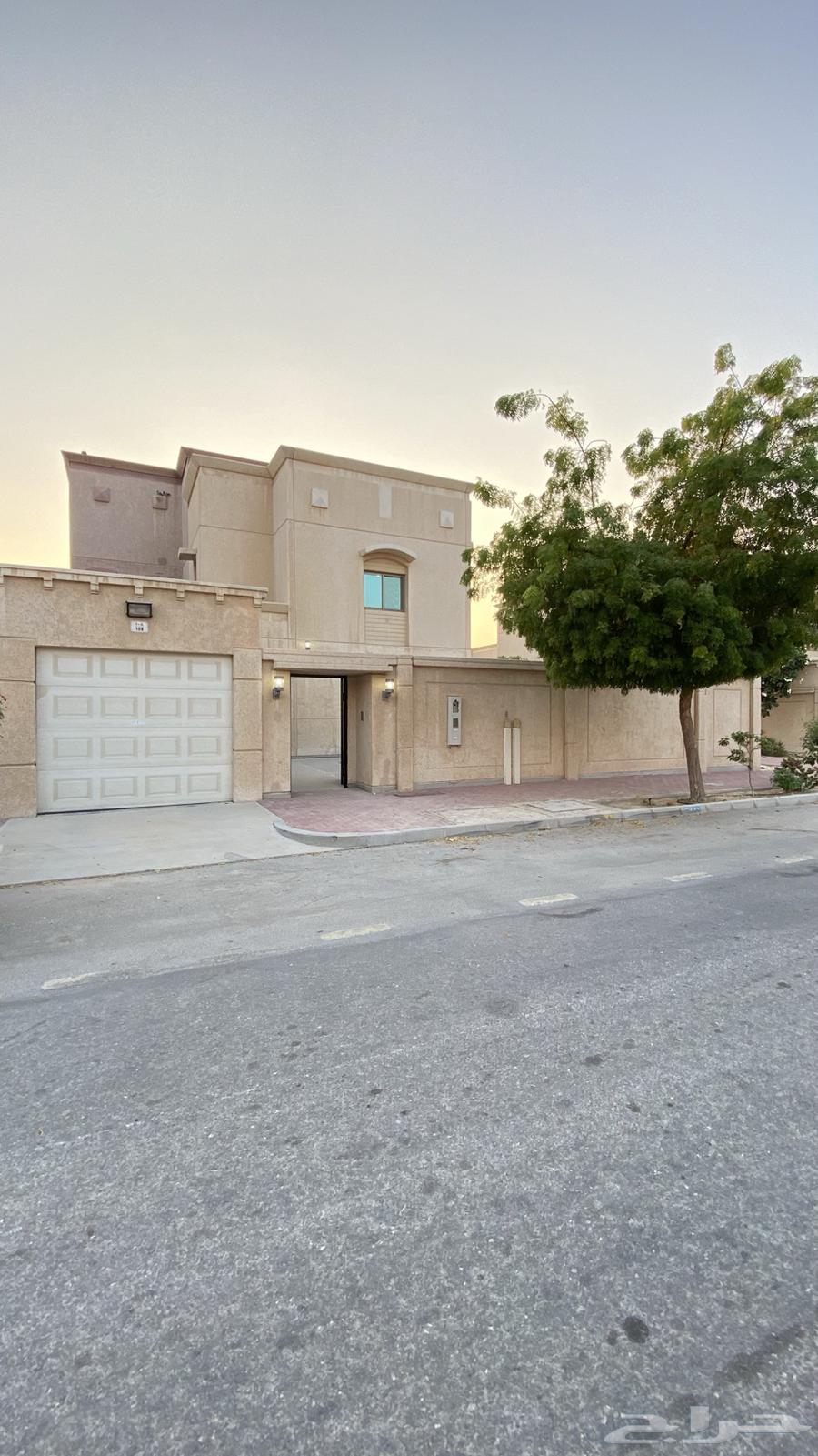 فيلا للإيجار