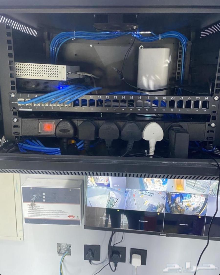 فني شبكات وكيمرات وداتا سنتر برمجه وصيانه64403117056897111