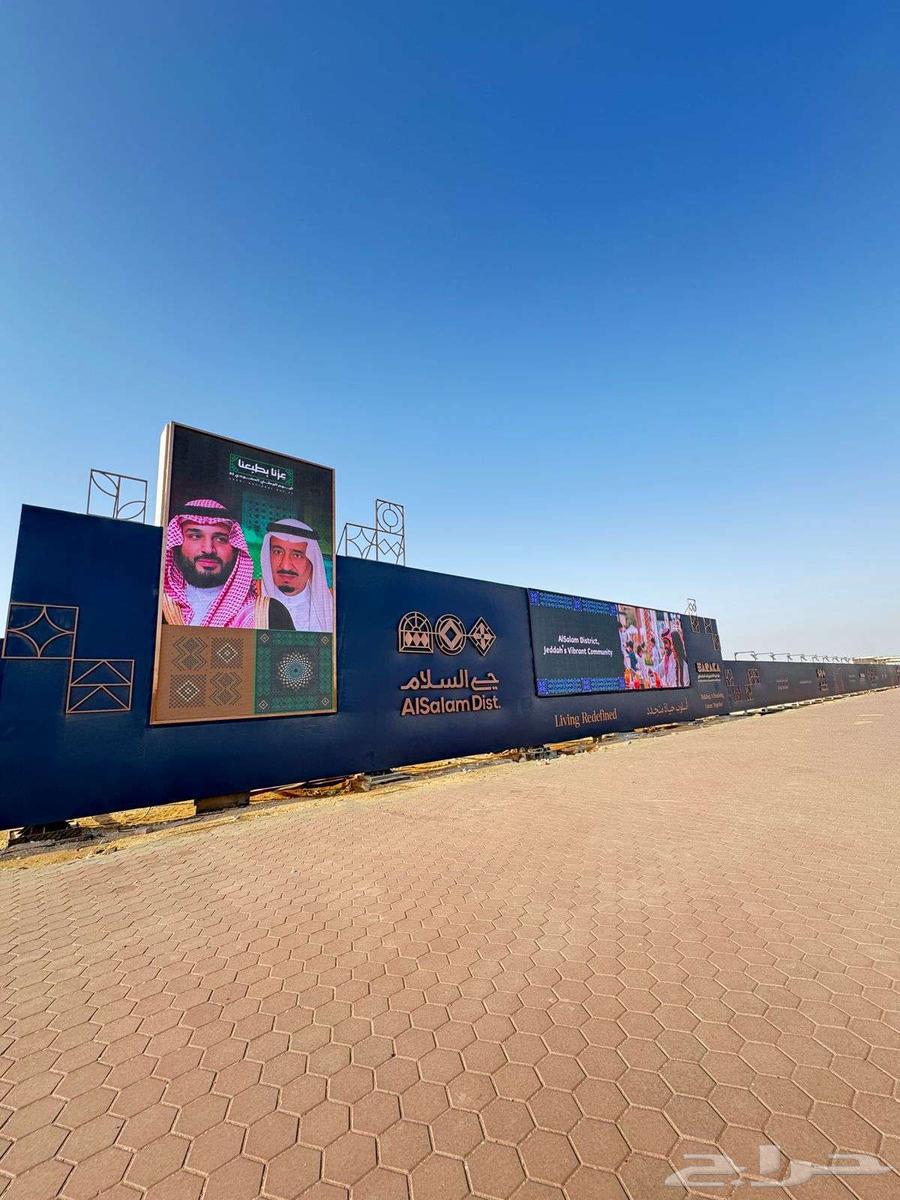 High-quality banner printing with execution for project walls64403424840451110