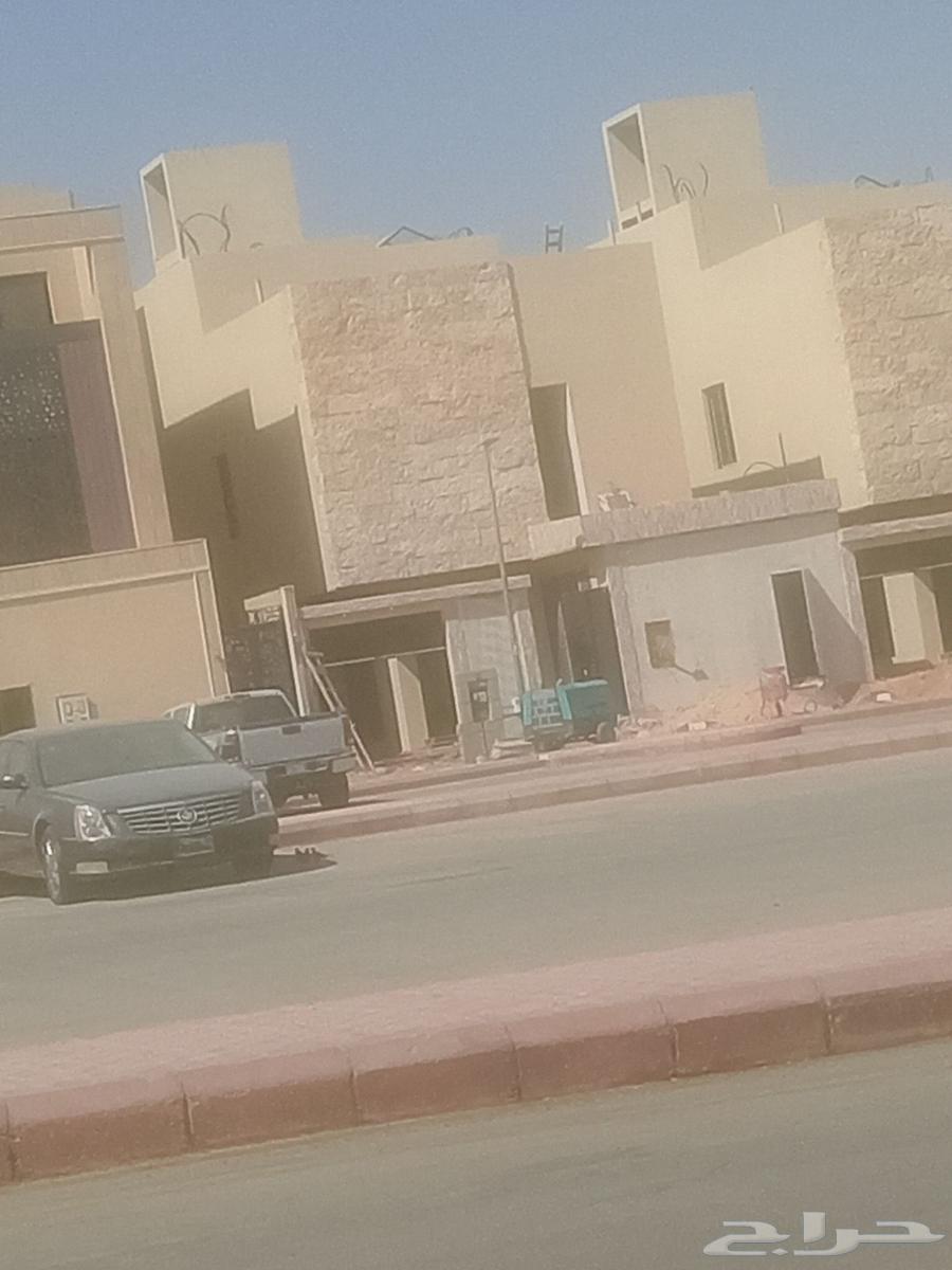 Concrete crusher for roughening concrete for plastering and rust removal with sand64403393556867113