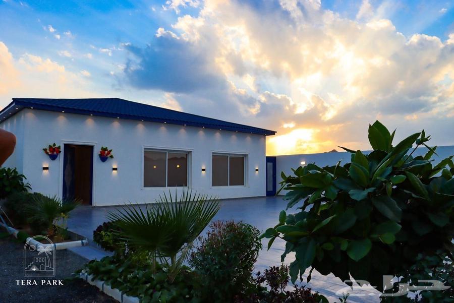 عرض استراحة للايجار اليومي جديدة وفخمة مكونة من قسمين بمخيم64403150418051113