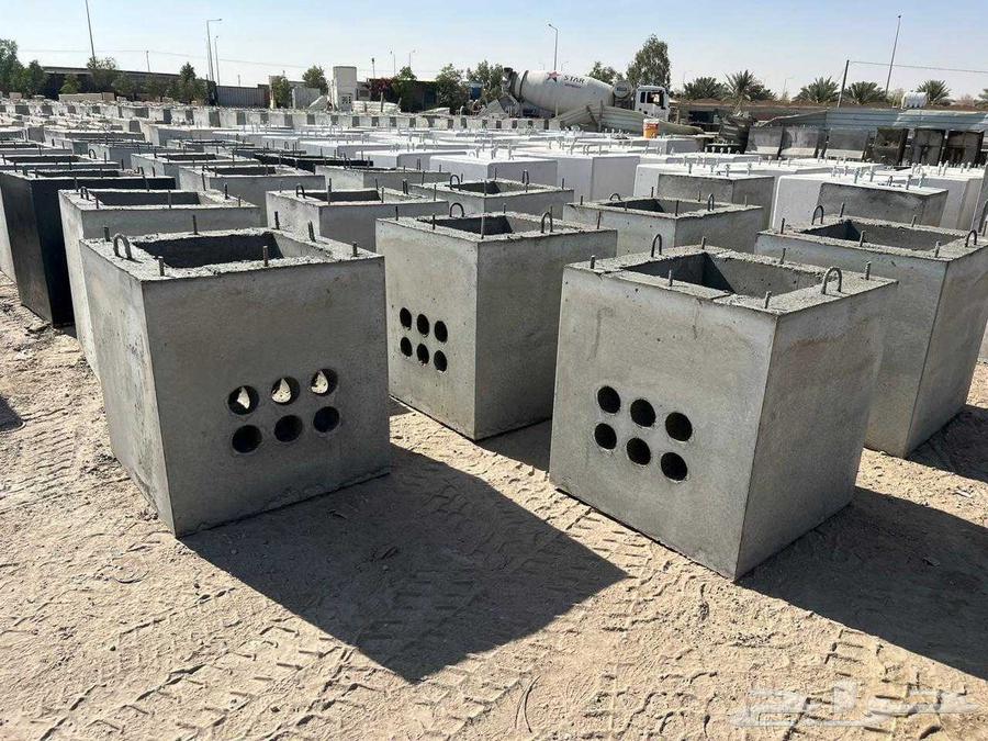 اجز خرسانية  مصدات سيارات  قواعدانارة و مناهيل  حجر  زينةحدا64380139398658110