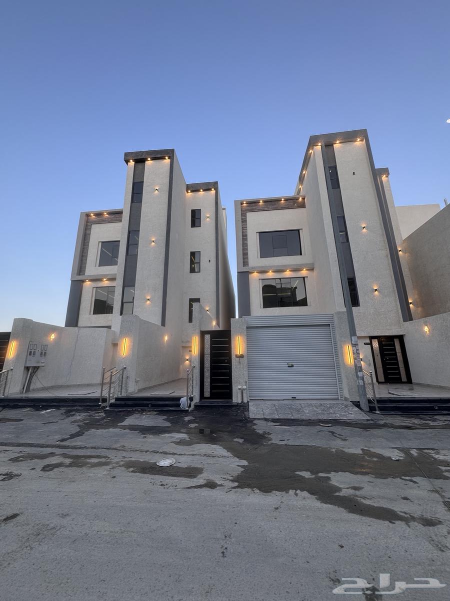 Upper floors for sale with independent entrances and private elevator, licensed64403115618435111