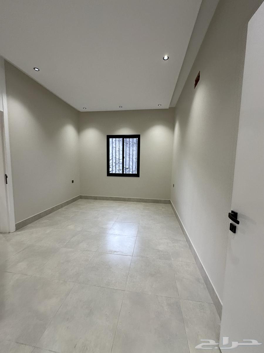 للبيع شقق علوية مودرن 520 الف بجوار المسجد ابها المحالة64403099733505112