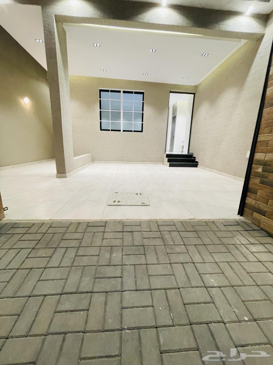 Ground floor for sale with courtyard, 6 rooms, price 570 thousand, Al-Ma3arid district64403133408897113