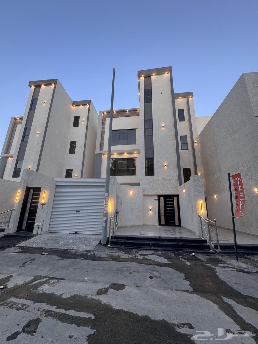 Upper floors for sale with independent entrances and private elevator, licensed64403115618435112