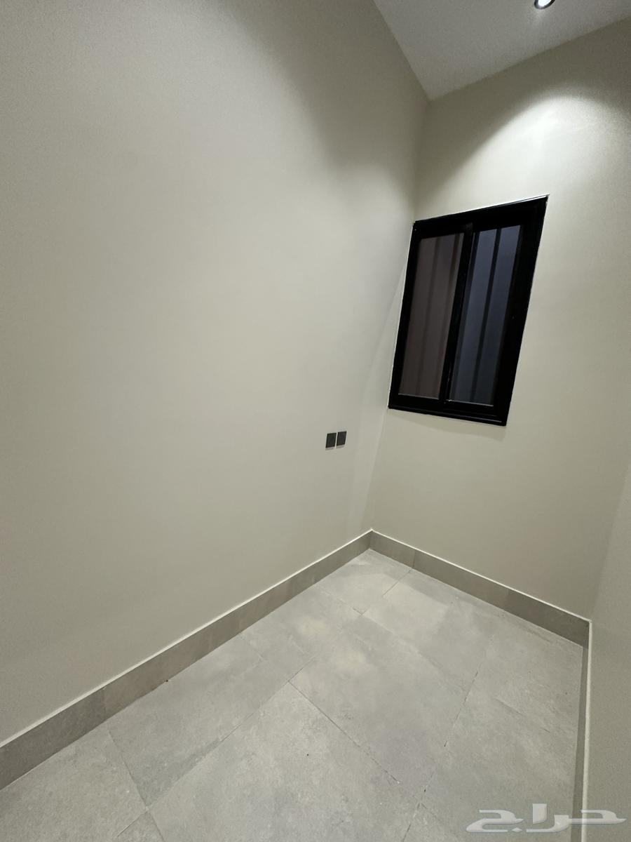 للبيع شقق علوية مودرن 520 الف بجوار المسجد ابها المحالة64403099733505113