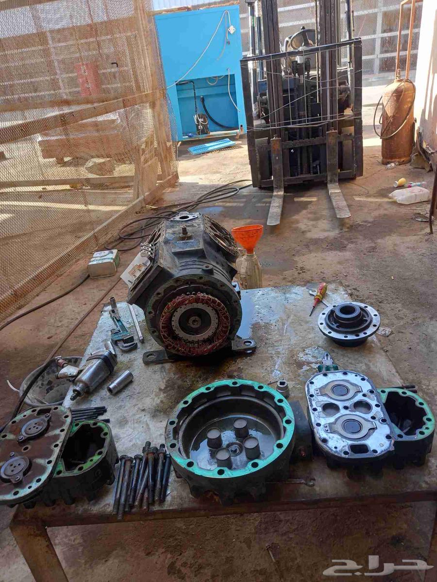 Refrigeration and Freezing Display Refrigerator Design and Installation Technician64403168158209114