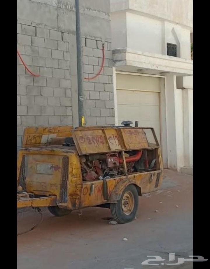 Concrete crusher for roughening concrete for plastering and rust removal with sand64403393556867111