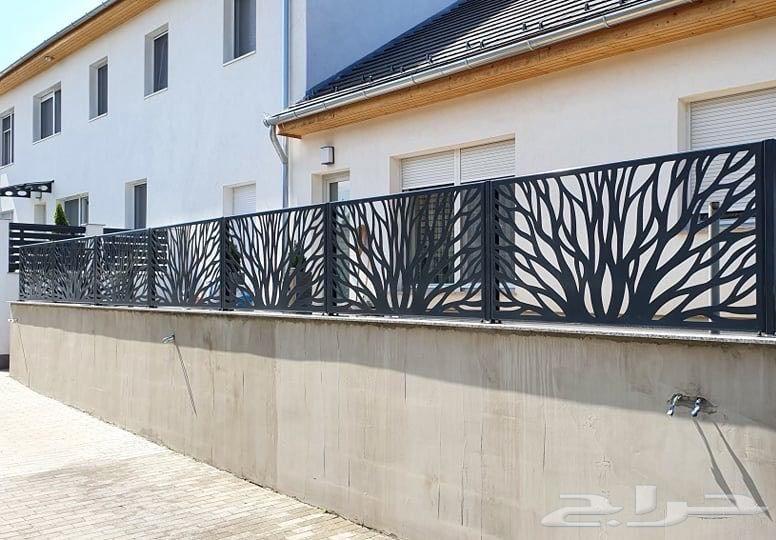 تركيب سواتر بين الجيران وبلكونات من القص اليزر64403084378241113